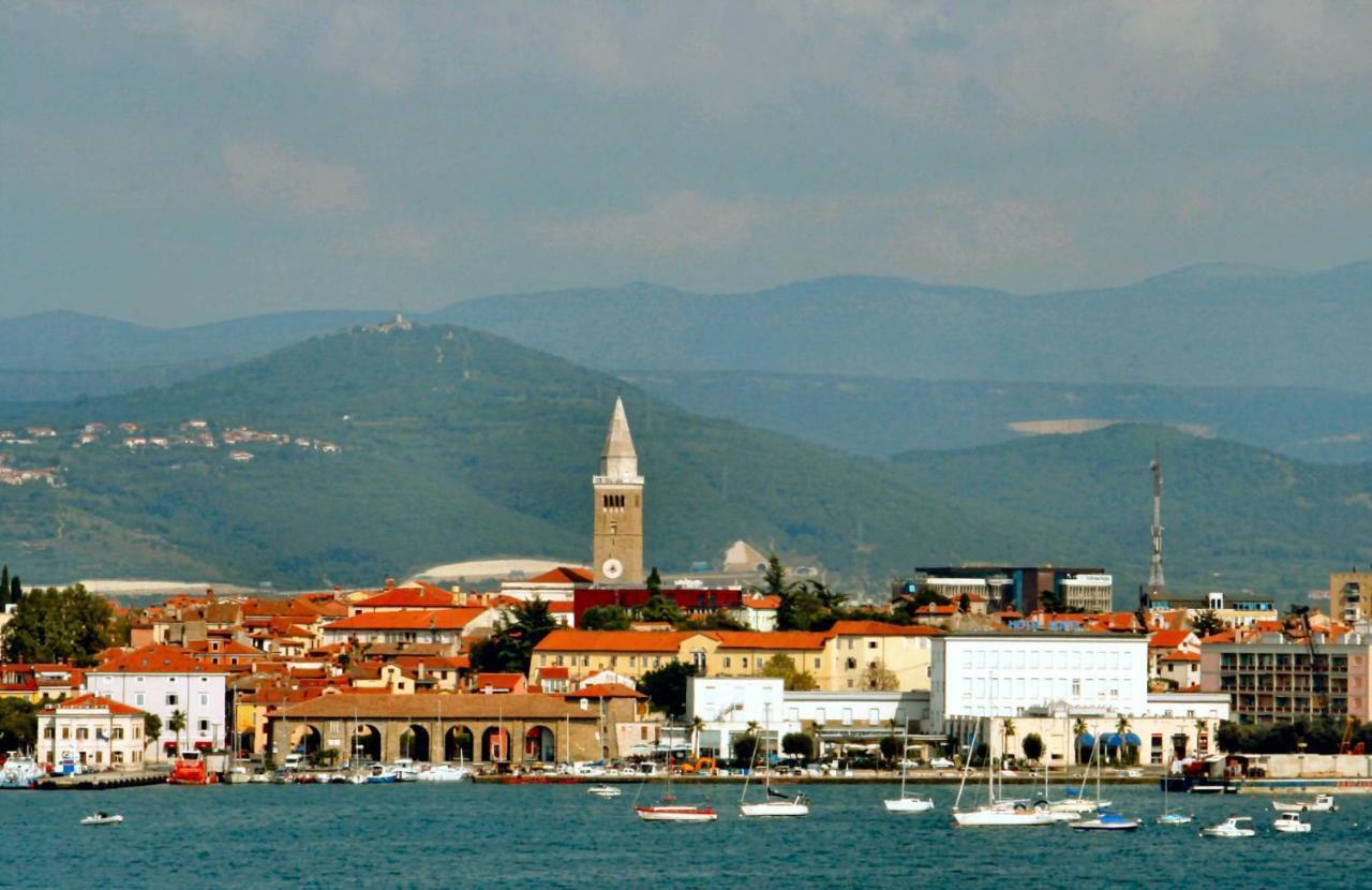 Hotel Old Court Palace Koper Exterior foto